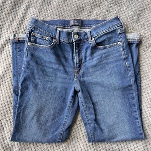 Gap 27 Girlfriend Mid Rise Jeans